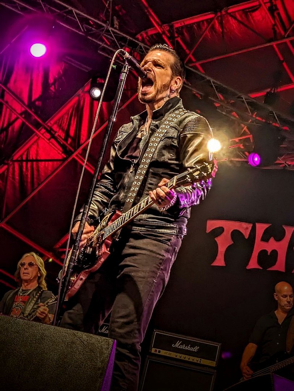 Ricky Warwick